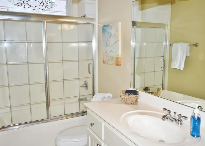 Holiday home Southern Grace By Gsvr - Charming Beachfront Retreat - Free Activities And Golf *